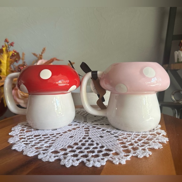 Ceramic “I’M A FUN-GI” coffee mug - Picture 5 of 6